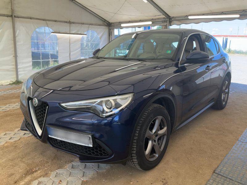 Alfa Romeo Stelvio 2.0 Turbo — 1/8