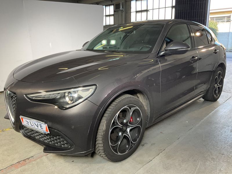 Alfa Romeo Stelvio 2.2 JTDM — 1/8