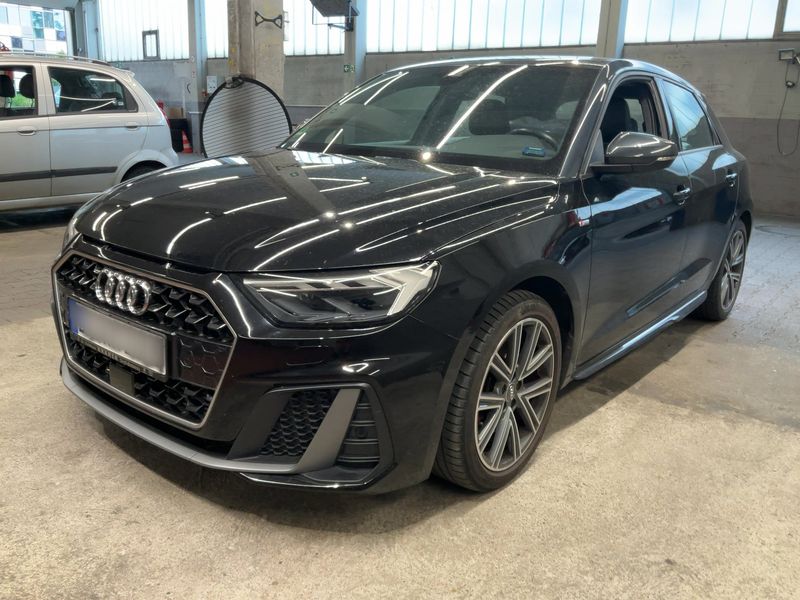 Audi A1 Sportback 40 TFSI — фото 1