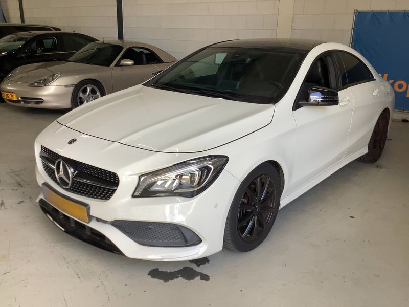 Mercedes-Benz CLA-Klasse CLA 180 — 1/8