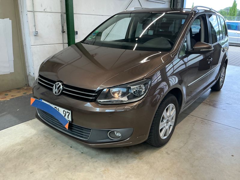 Volkswagen Touran 1.2 TSI — 1/8