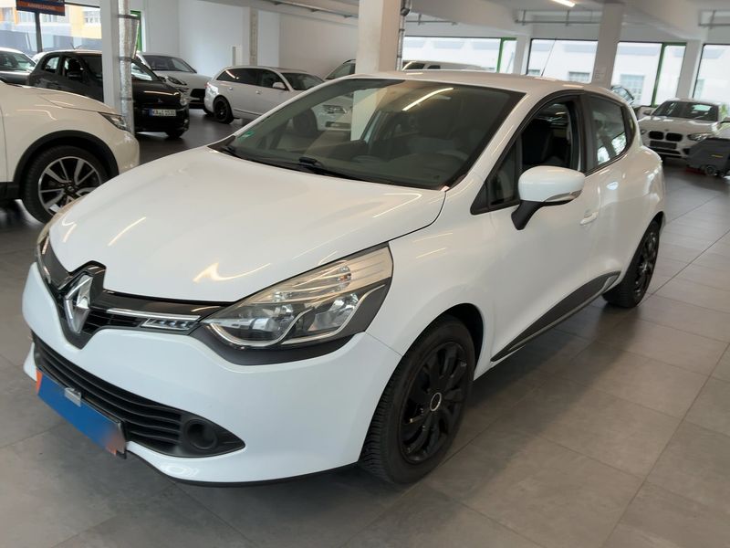 Renault Clio 1.2 — 1/8