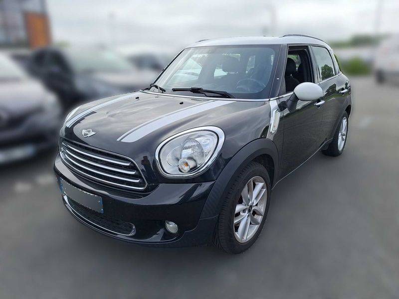 MINI Countryman Cooper D — 1/8