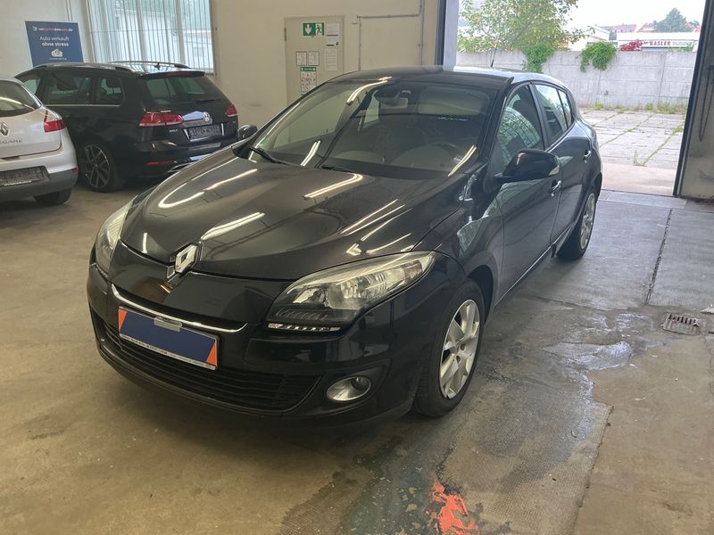 Renault Megane 1.2 — 1/8
