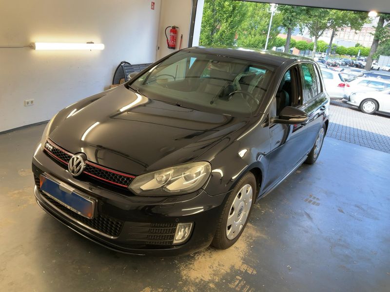 Volkswagen Golf VI 2.0 TSI — 1/8