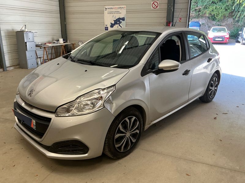 Peugeot 208 1.6 Blue-HDi — 1/8