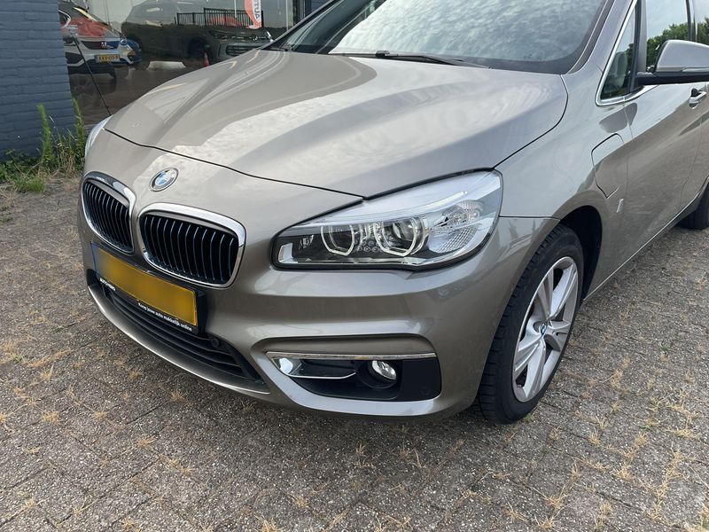 BMW 2er 225xe Active Tourer — 1/8