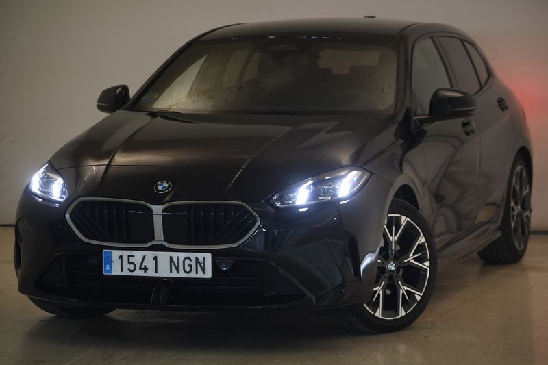 BMW 1er 120d Mild-Hybrid — 1/8
