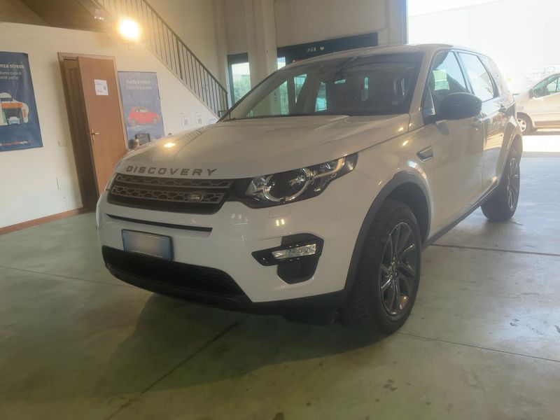 Land Rover Discovery Sport 2.0 Td4 — 1/8