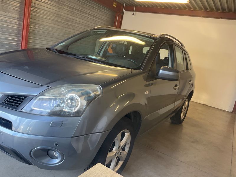 Renault Koleos 2.0 dCi — фото 1