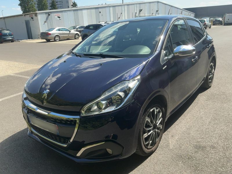 Peugeot 208 1.5 Blue-HDi — 1/8