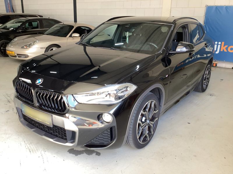 BMW X2 sDrive 20i — 1/8