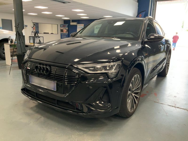 Audi e-tron Sportback 55 — 1/8