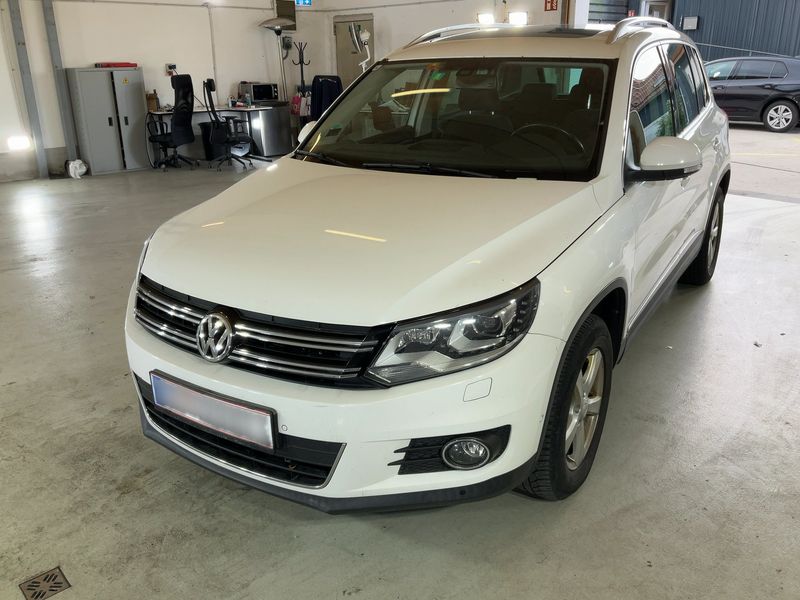 Volkswagen Tiguan 2.0 TDI — 1/8