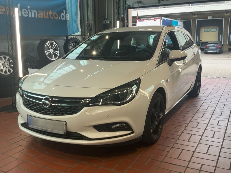 Opel Astra 1.6 CDTI — 1/8