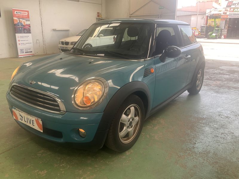 MINI MINI One — 1/8