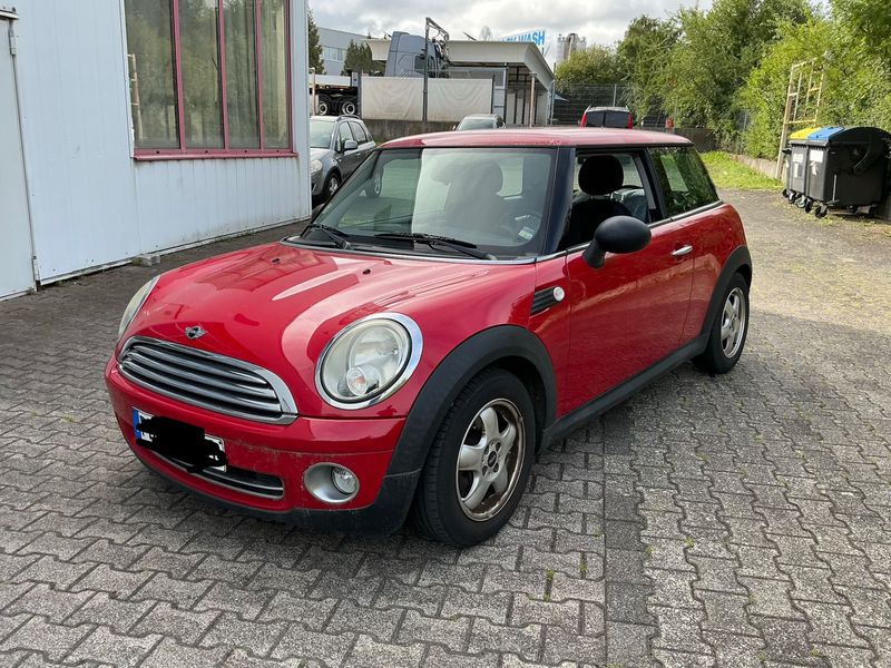 MINI MINI One — 1/8