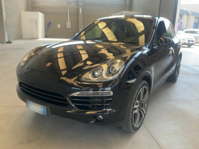 Porsche Cayenne Diesel — 1/8