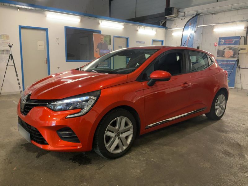 Renault Clio 1.6 Hybrid E-Tech — 1/8