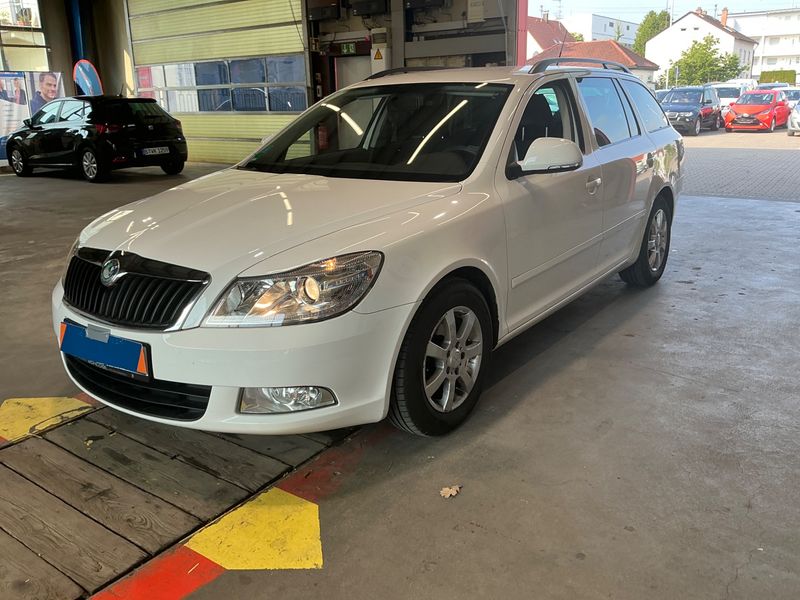 Skoda Octavia 1.8 TSI — 1/8