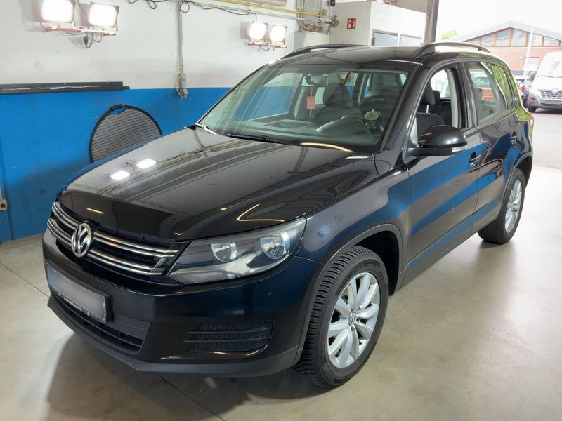 Volkswagen Tiguan 2.0 TDI — фото 1