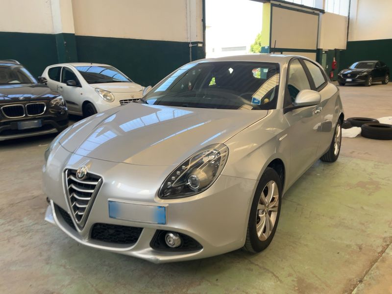 Alfa Romeo Giulietta 1.4 Turbo — 1/8