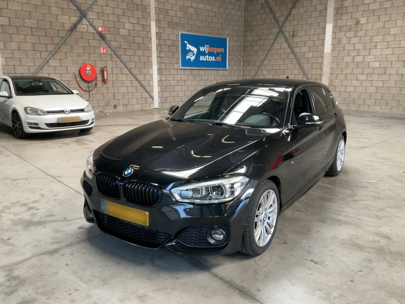 BMW 1er 118i — 1/8