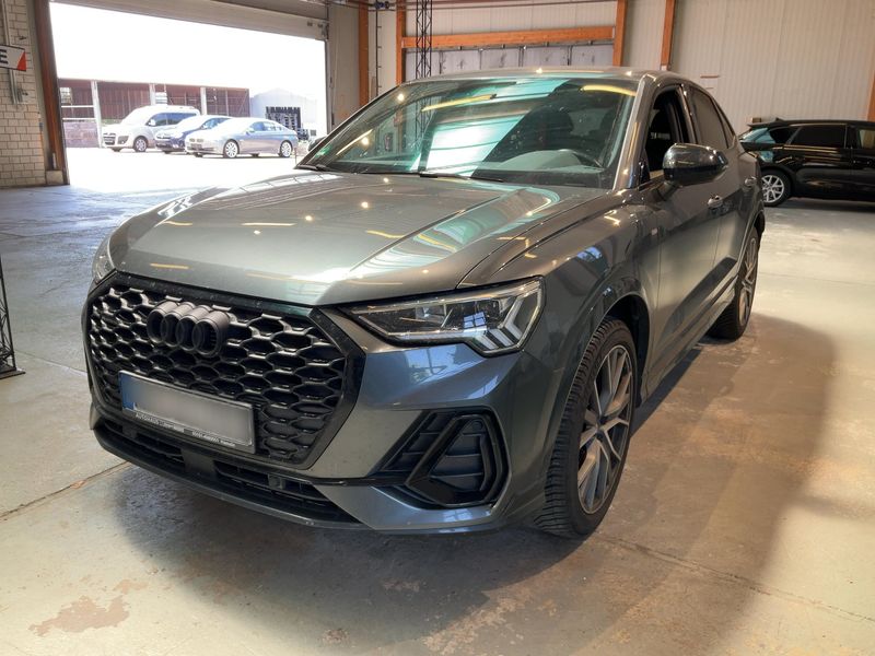 Audi Q3 Sportback 40 TFSI — 1/8