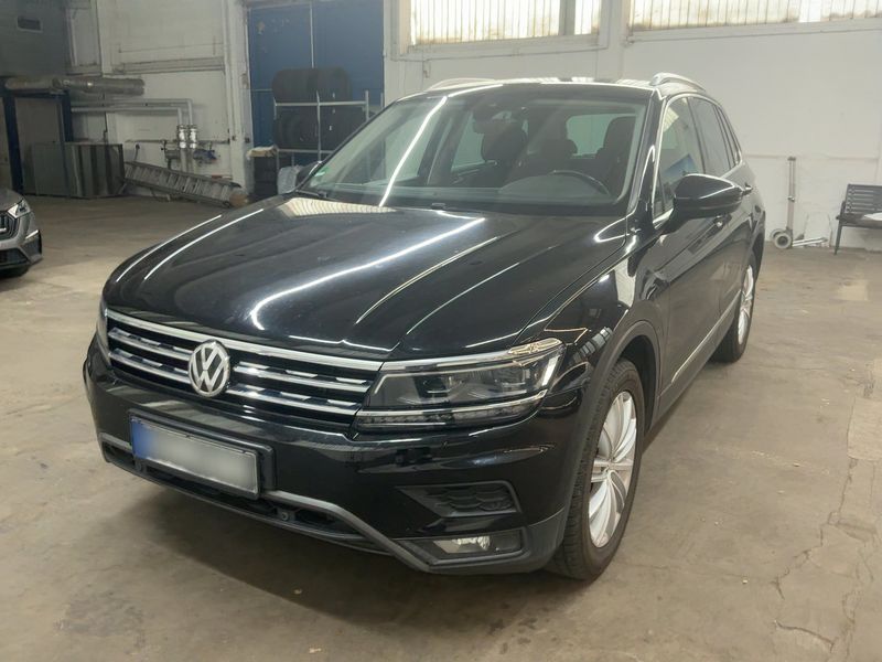 Volkswagen Tiguan 2.0 TDI — 1/8