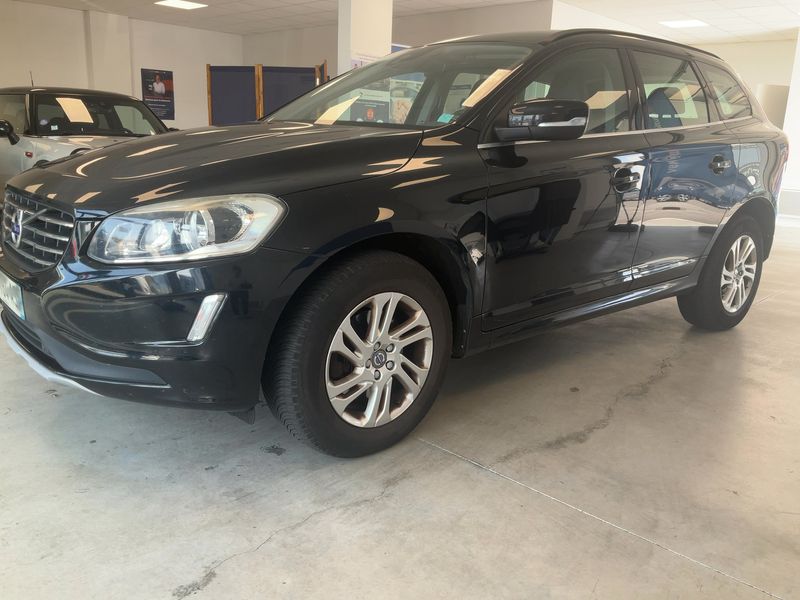 Volvo XC60 2.0 D3 — 1/8