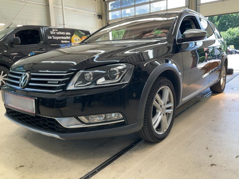 Volkswagen Passat 2.0 TDI — 1/8