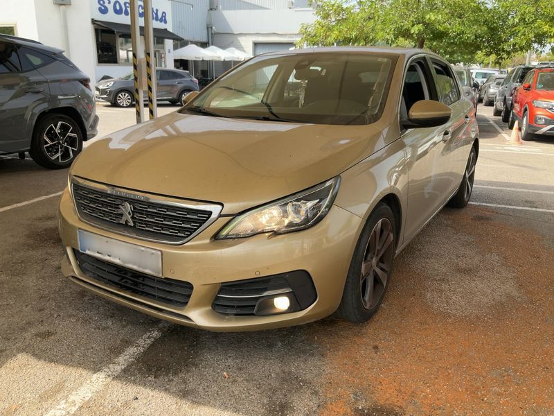 Peugeot 308 1.2 e-THP — 1/8