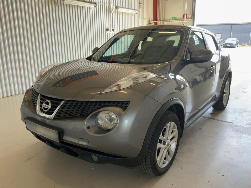 Nissan Juke 1.6 — 1/8