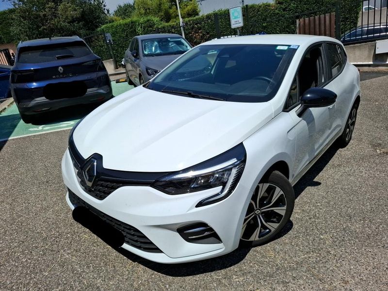 Renault Clio 1.6 Hybrid E-Tech — фото 1
