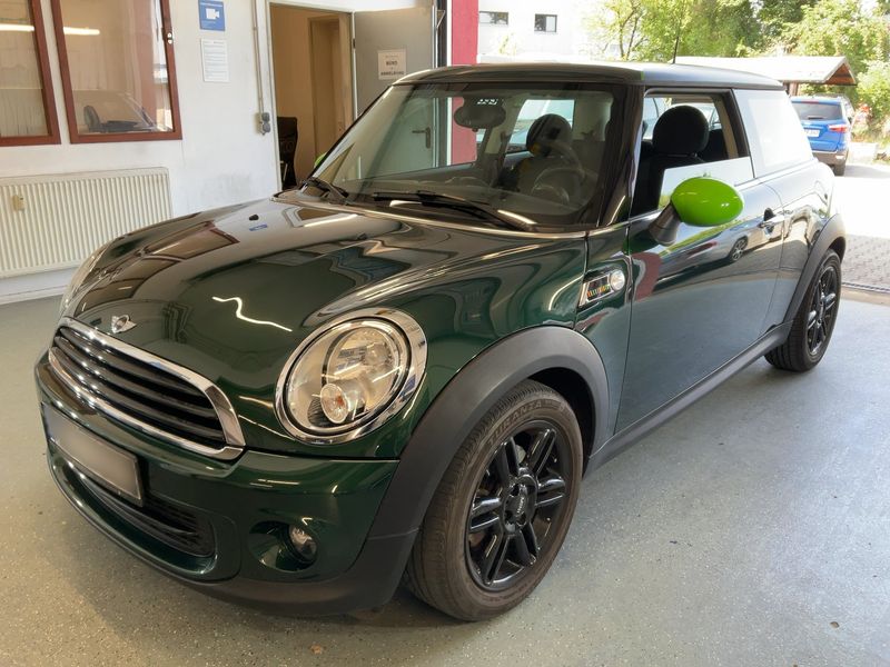 MINI MINI One — 1/8