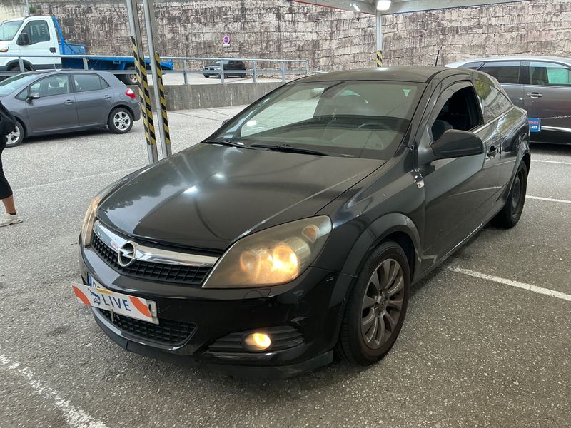 Opel Astra GTC 1.4 — 1/8