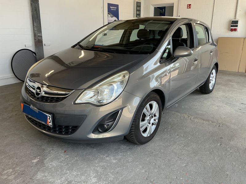 Opel Corsa 1.2 — 1/8
