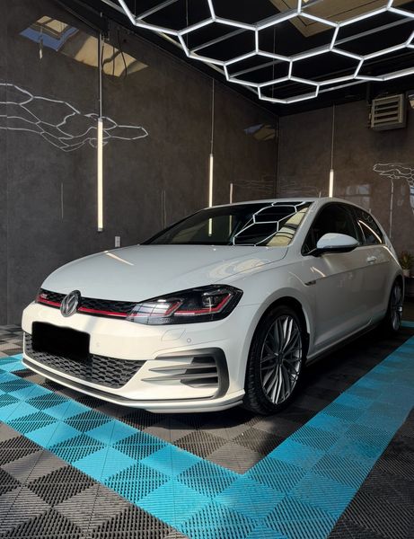 Volkswagen Golf VII 2.0 TSI — 1/8