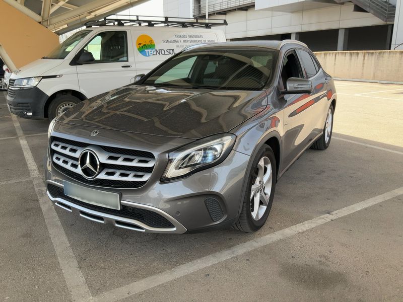 Mercedes-Benz GLA-Klasse GLA 200 d — 1/8