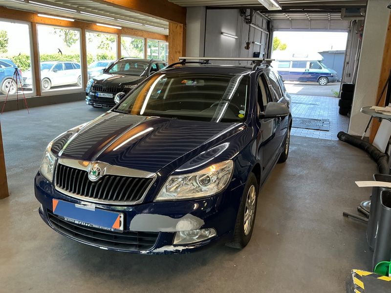 Skoda Octavia 1.6 LPG — 1/8