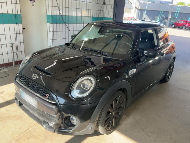 MINI MINI Cooper S — 1/8