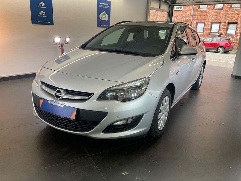 Opel Astra 1.6 CDTI DPF — 1/8