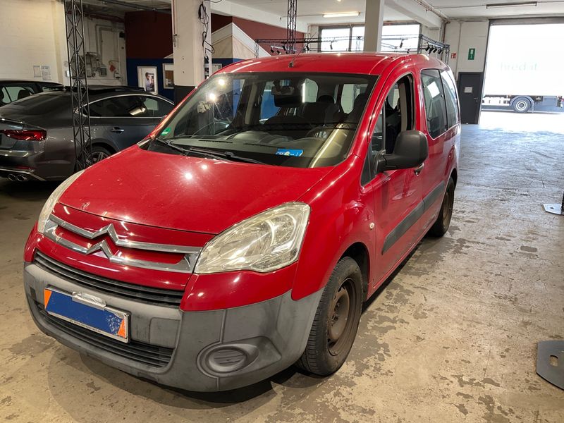 Citroen Berlingo 1.6 HDi — 1/8