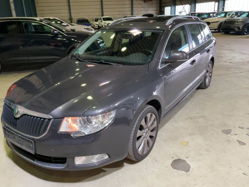 Skoda Superb 2.0 TDI — 1/8