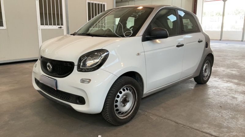 Smart forfour 1.0 — 1/8