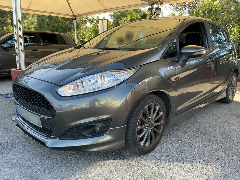 Ford Fiesta 1.0 EcoBoost — фото 1
