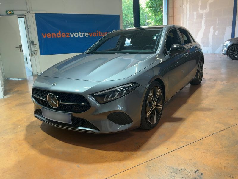 Mercedes-Benz A-Klasse A 220 Mild-Hybrid — 1/8