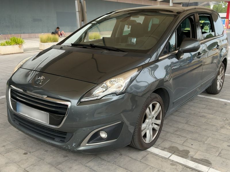 Peugeot 5008 1.6 Blue-HDi — 1/8