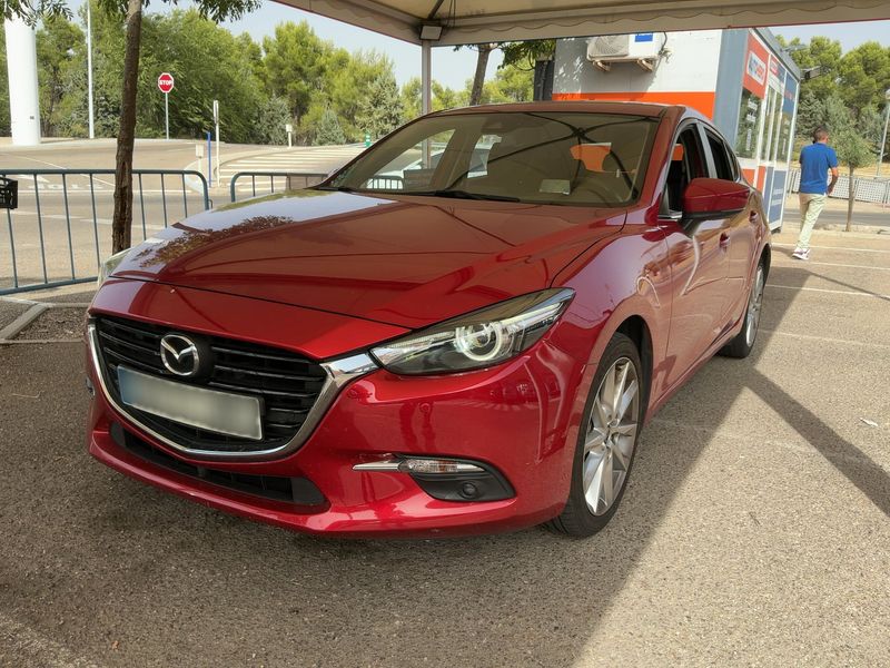 Mazda 3 2.0 — 1/8