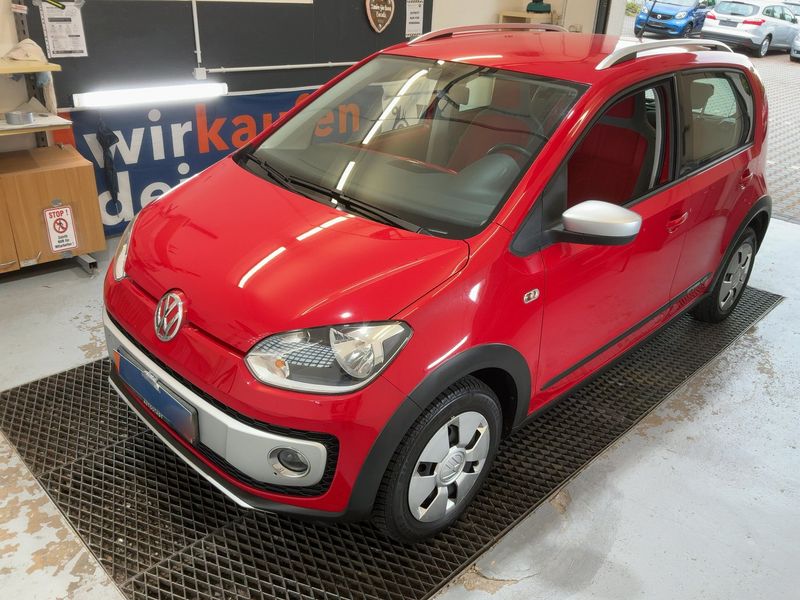 Volkswagen up! 1.0 — 1/8